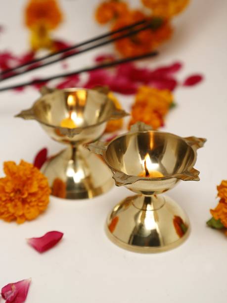DreamKraft Brass Diwali Deepak (Diya Oil Lamp) for Puja Home D�cor Brass (Pack of 2) Table Diya Set