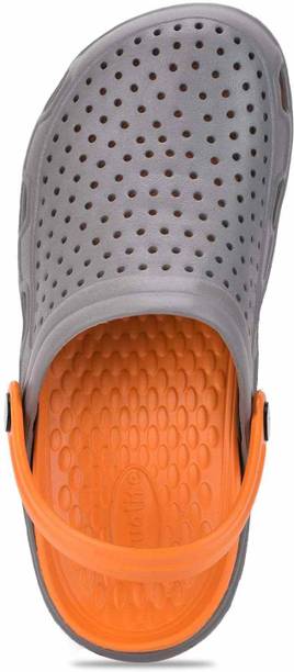 aqualite slippers crocs