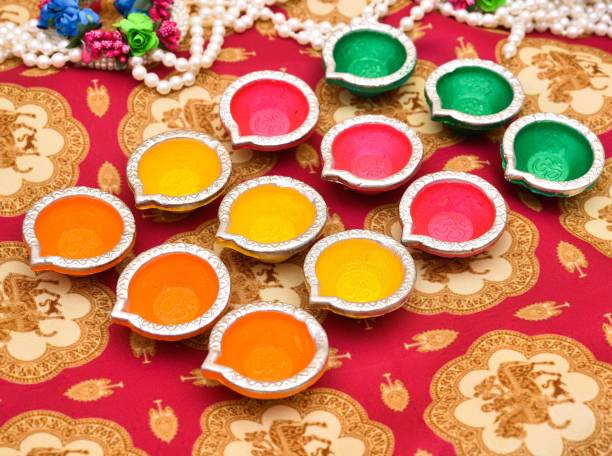 THE SD STORE Handmade Clay Diya for Puja & Diwali Decoration/Mitti Ke Diye Terracotta (Pack of 12) Table Diya Set (Height: 1 inch) Earthenware (Pack of12) Table Diya Set (Height: 1 inch) Candle