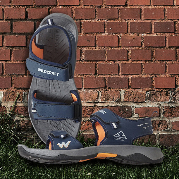 mens sandals below 1000