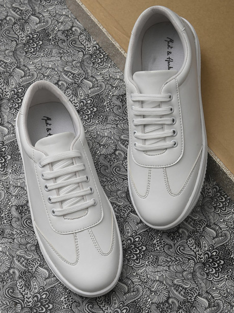 Mast Harbour Casual Shoes - Buy Mast 
