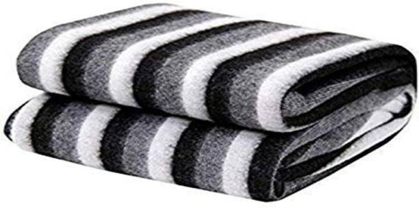 AkiN Striped Single Fleece Blanket for  Mild Winter
