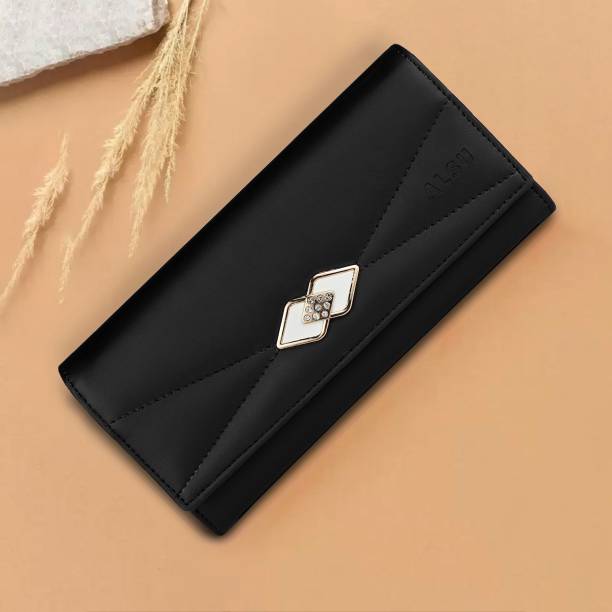 Casual, Formal, Party Black  Clutch Price in India