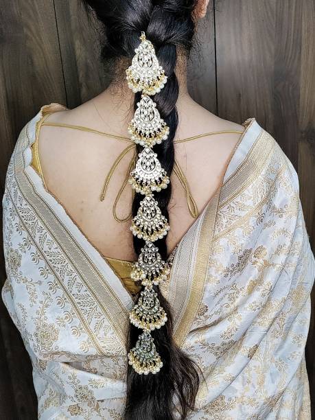 Karatcart Gold Plated Handcrafted Pearl and Kundan Studded Bridal Wedding Hair Braid Choti Braid Extension