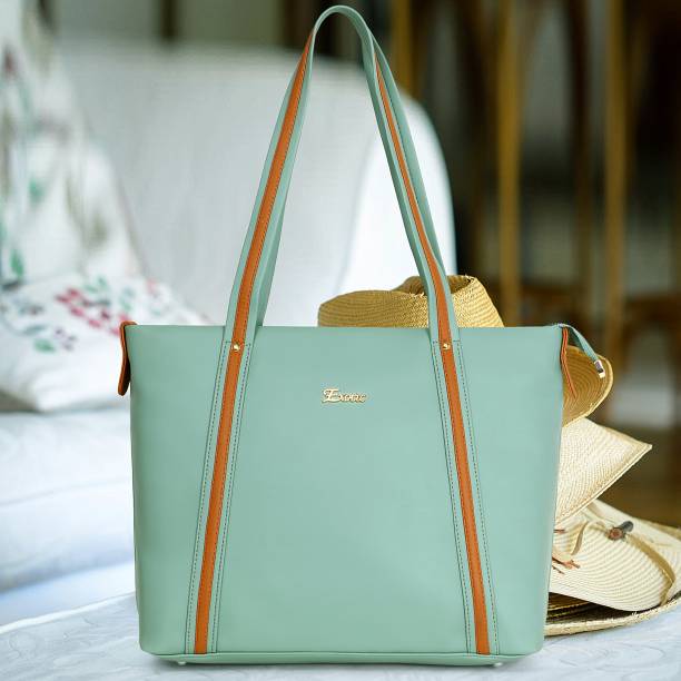 Women Green Tote Price in India