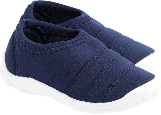 walkaroo shoes flipkart