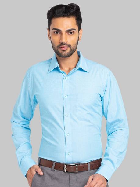 Men Slim Fit Solid Formal Shirt Price in India