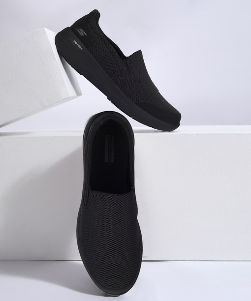 skechers men's slip on