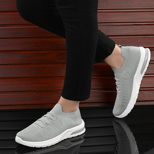 Sports Shoes Online for Women 
