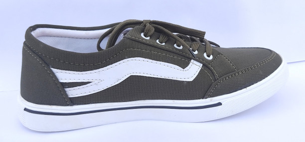 Vans Sneakers - Buy Vans Sneakers online at Best Prices in India |  Flipkart.com
