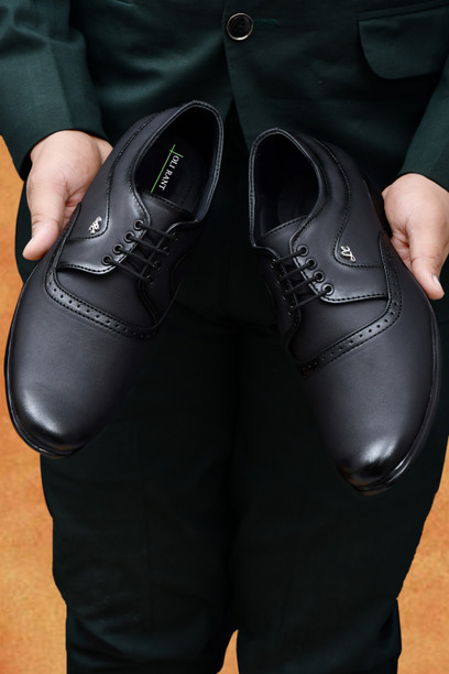 Mens Formal Shoes (फॉर्मल शूज) - Upto 