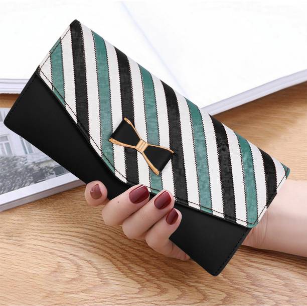 Casual, Formal, Party, Sports Black  Clutch Price in India