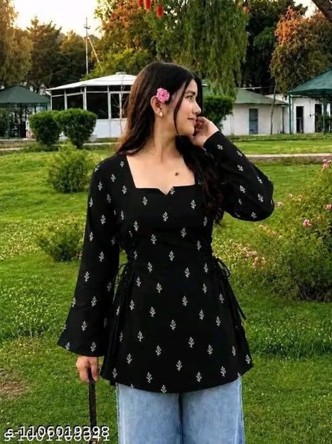 Kurvee Women Printed Tunic Kurta(Black)