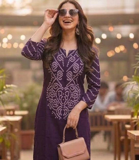 Surhi Women Floral Print Straight Kurta(Purple)