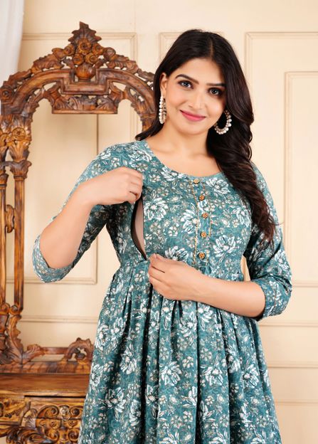 PIROKI Women Paisley, Printed Anarkali Kurta(Green)