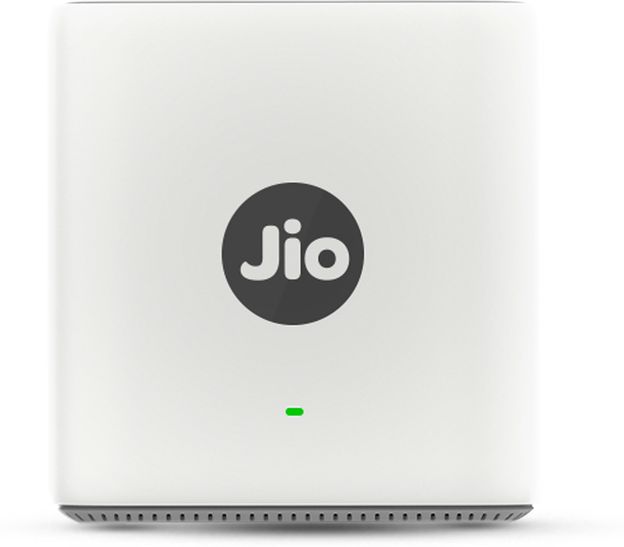 Jio JIDU6801 IN Mesh Router 2.4 GHz, 5 GHz 6000 Mbps Wifi Speed Dual Band Internal Antenna Ethernet (Cable Broadband)(White)
