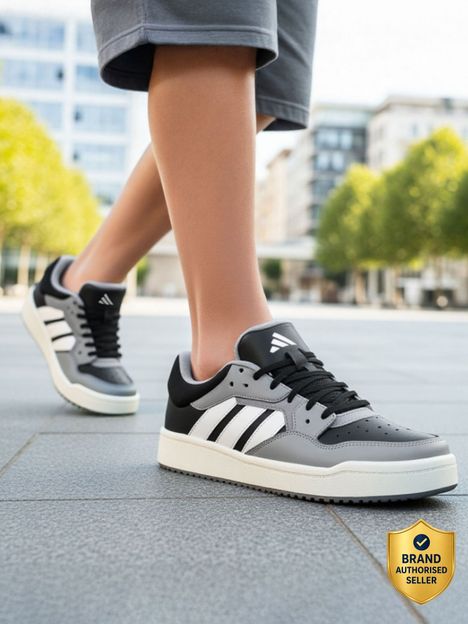 ADIDAS Blockz Sneaker Sneakers For Men(Black , 7)