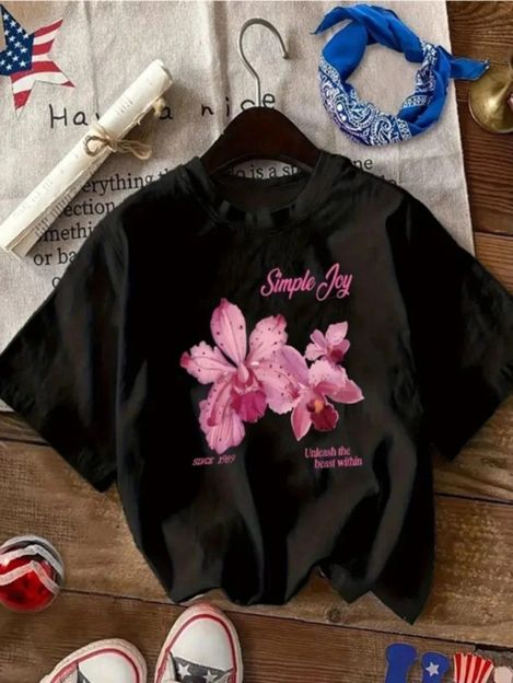 LOOKS Printed Women Round Neck Black T-Shirt