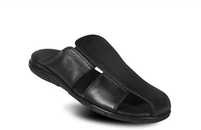 Kwickk Men Black Sandals