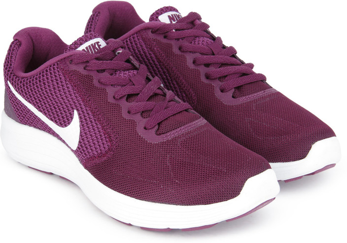 nike revolution 3 defect