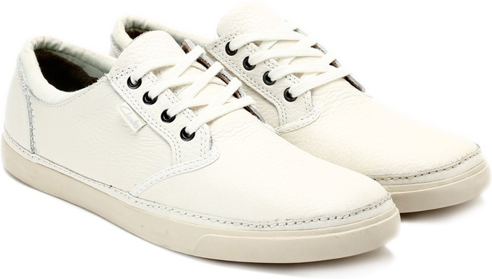 clarks torbay sneakers