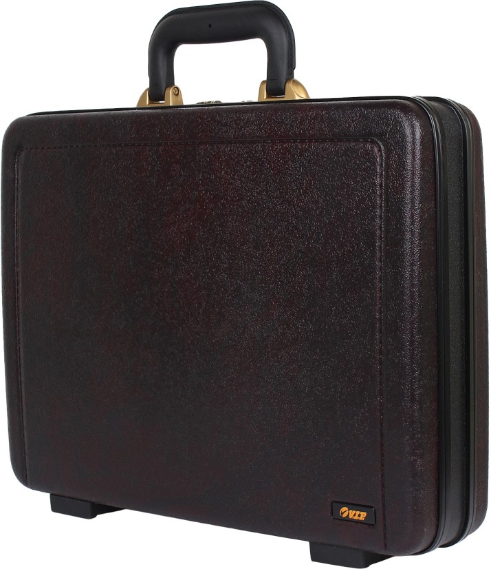 flipkart vip suitcase