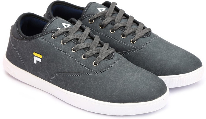 fila sneakers flipkart