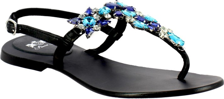 women's flat sandals flipkart