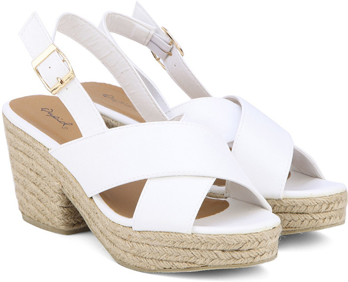 qupid white sandals