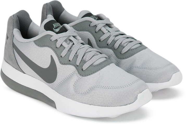 nike md runner lw