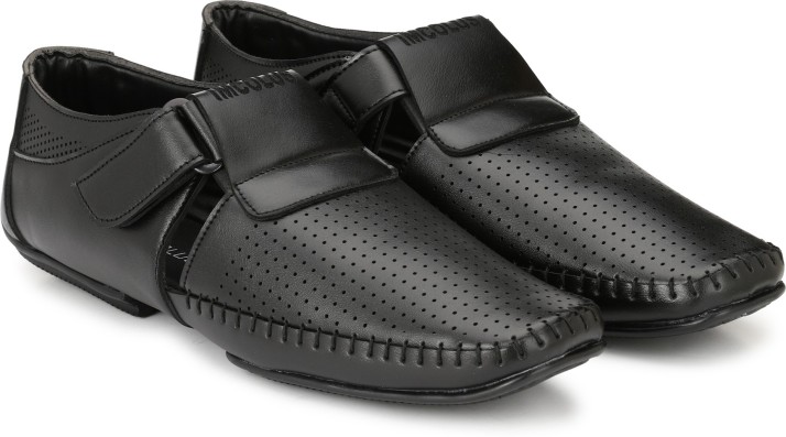 LAYASA Men Black Sandals - Buy LAYASA 