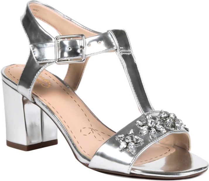 clarks silver heels