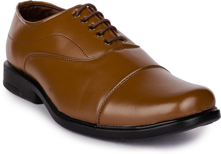 action shoes flipkart