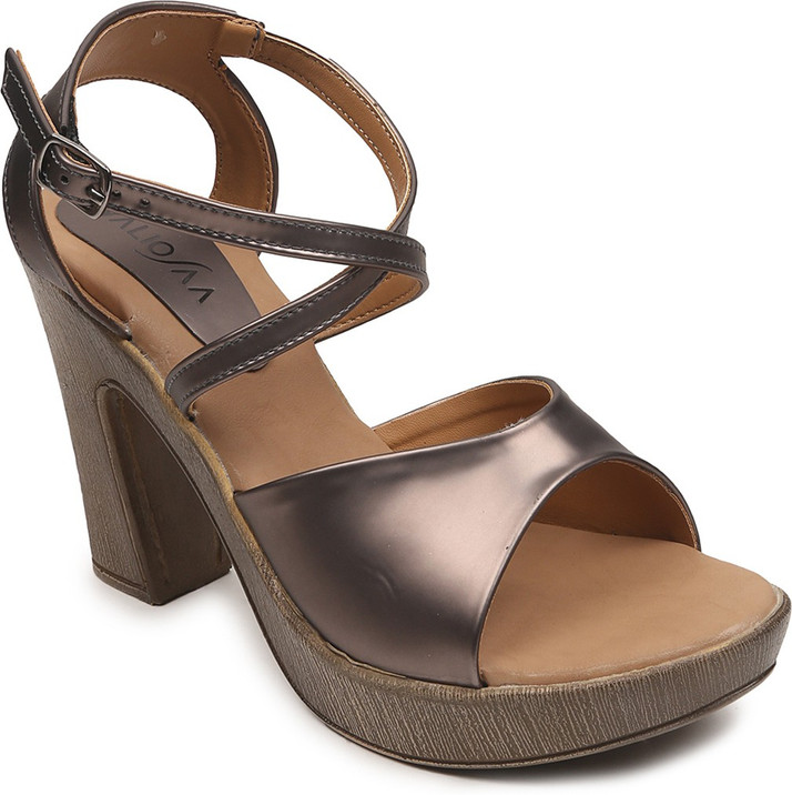 valiosaa heels