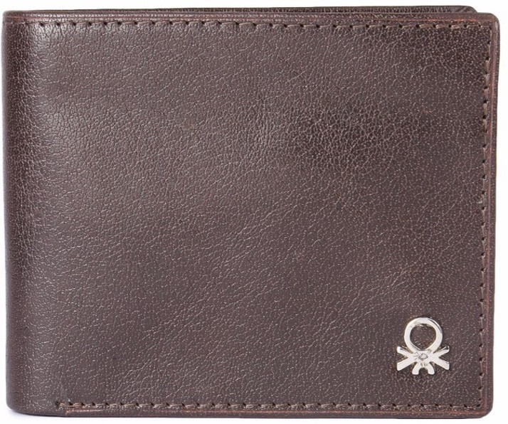benetton wallet price