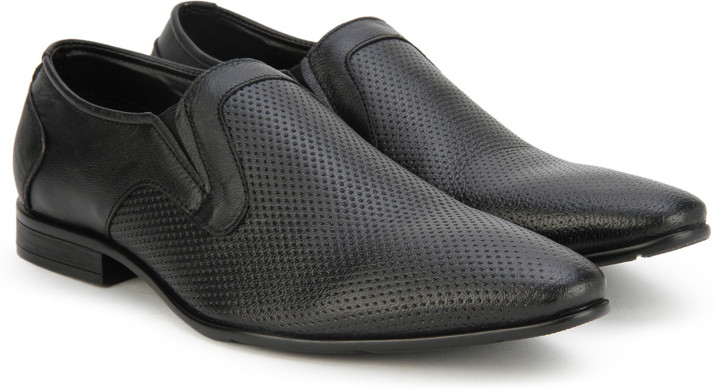 slip on shoes flipkart