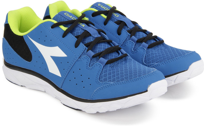 diadora hawk running