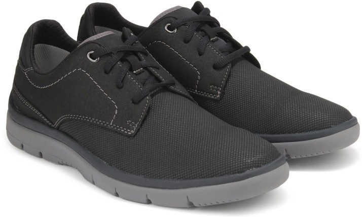 CLARKS Tunsil Plain Black Casual For 