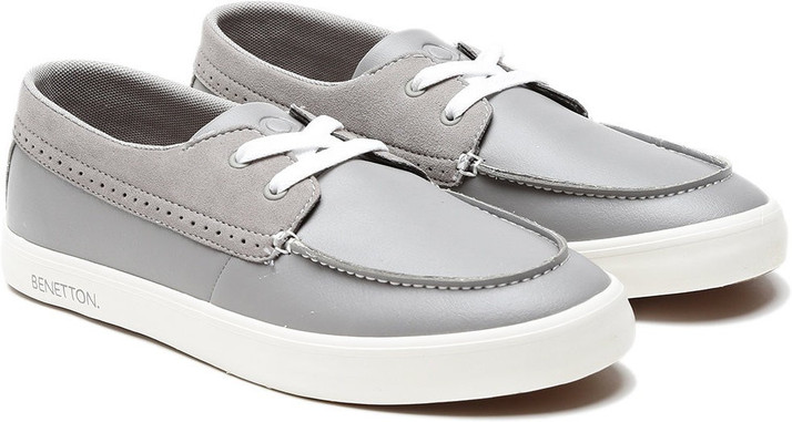 benetton boat shoes