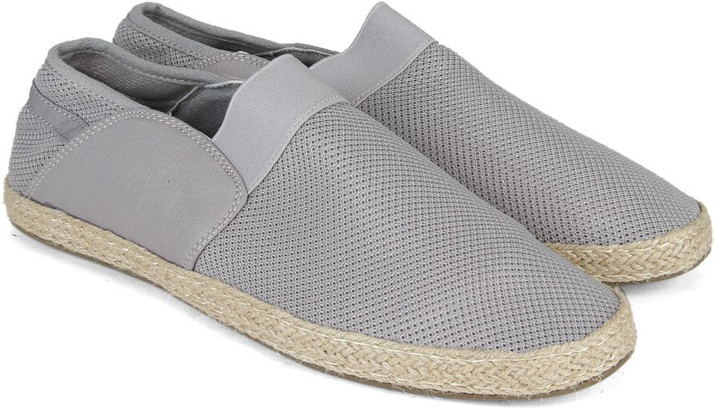 v dot van heusen shoes
