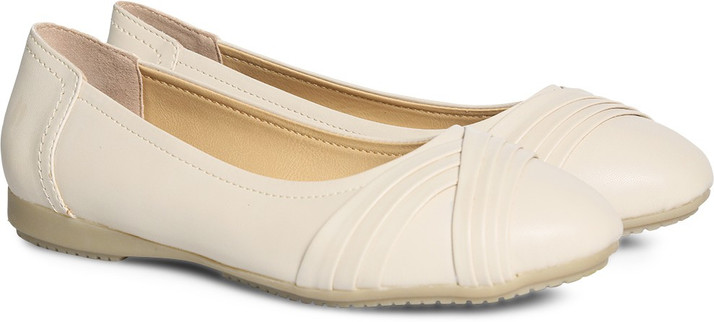 bata women's ballerinas