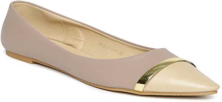 Addons Addons "THE GOLDEN METAL FITTING" 2-Tonal ballerinas Bellies For  Women - Buy Addons Addons "THE GOLDEN METAL FITTING" 2-Tonal ballerinas  Bellies For Women Online at Best Price - Shop Online for