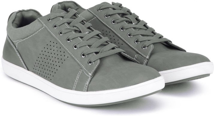 steve madden sneakers price