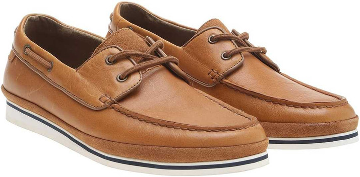 boat shoes flipkart