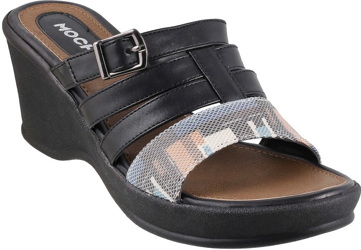 mochi sandals flipkart