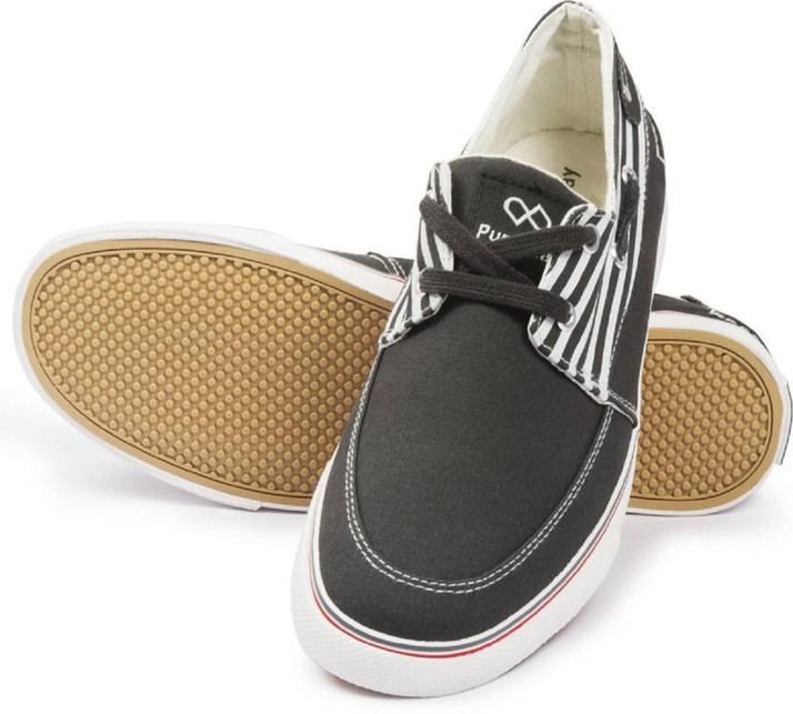 boat shoes flipkart