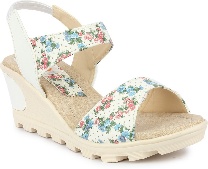 fuzzy sandals with strap
