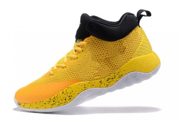 nike zoom rev yellow running shoes