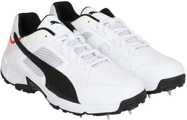 puma team full spike cricket shoes