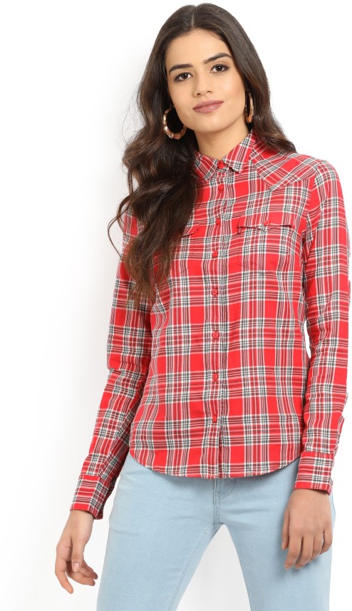 red levis for women